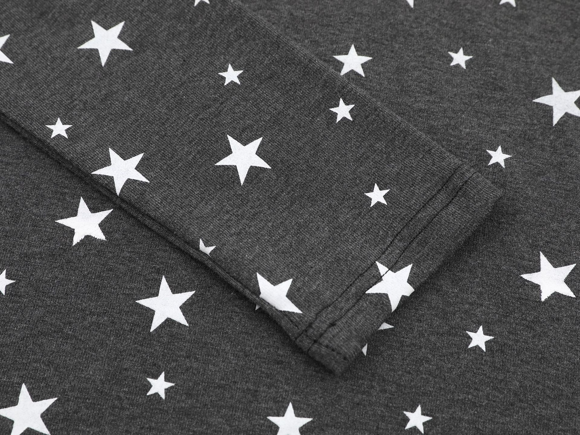 スター柄プリント VネックロングスリーブTシャツ
